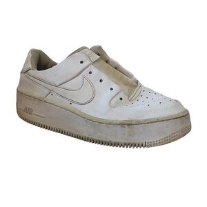 NIKE Women's Air Force 1 Sage Low Triple White Sneaker Size 6.5 White AR5339-100